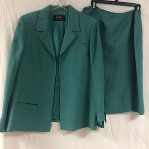 Dana Buchman Blazer & Skirt Set